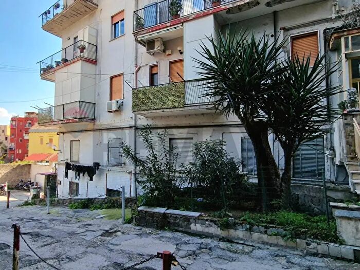 Appartamento trilocale in vendita in Salita Miradois a, Napoli