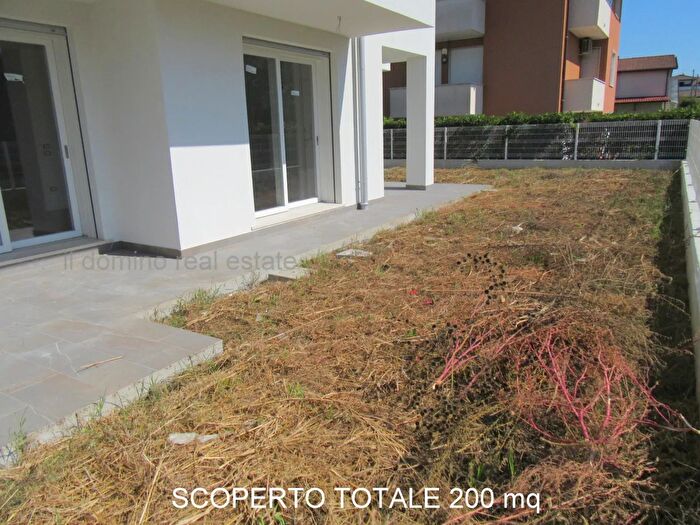 Casa quadrilocale in vendita in Via Nazario Sauro, Abano Terme