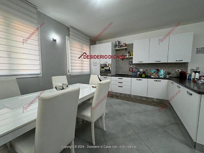 Appartamento quadrilocale in vendita in Terrasini