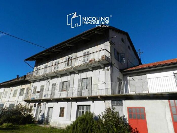 Casa con 6 locali in vendita in Via Luciano Eula, Morozzo