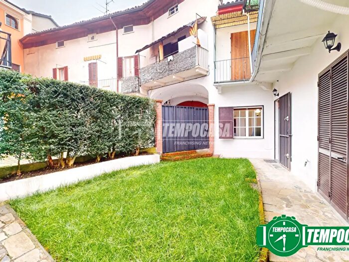 Casa con 6 locali in vendita in Mirabello Monferrato
