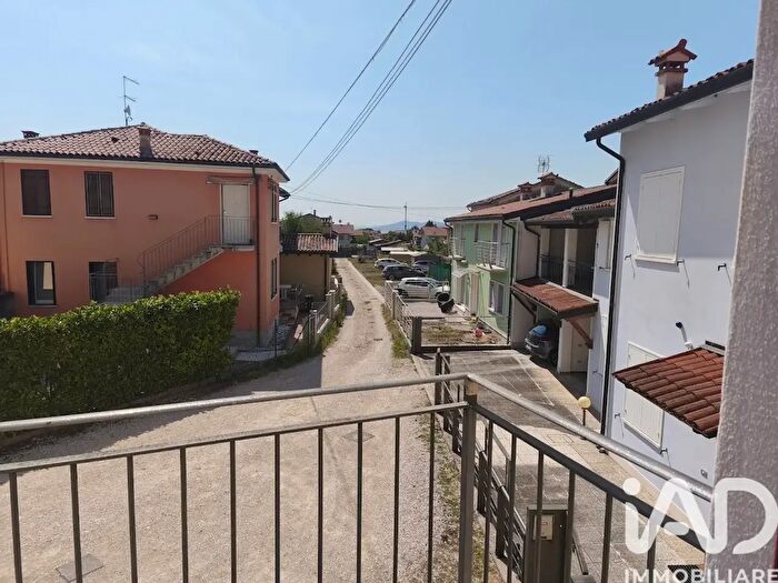 Appartamento trilocale in vendita in Via della Stamperia, Santorso