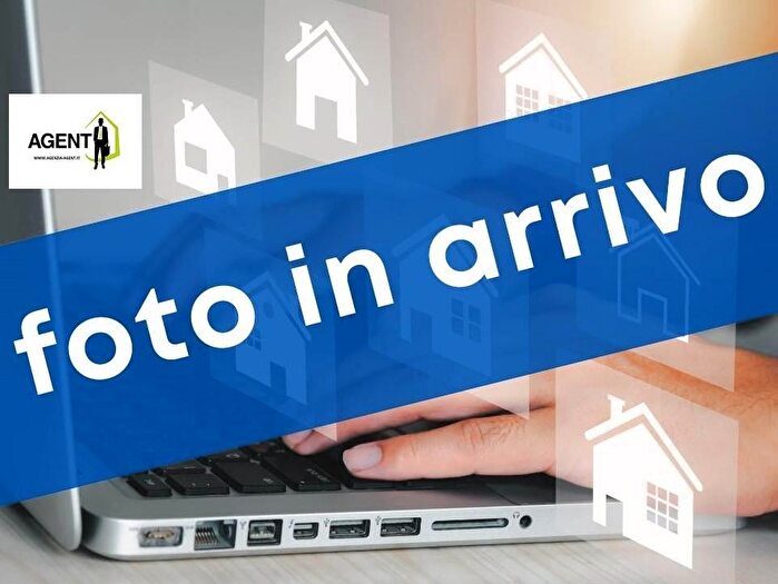 Casa con 8 locali in vendita in Lugo