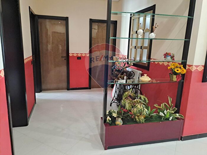 Appartamento con 6 locali in vendita in Viale Europa, Ragusa