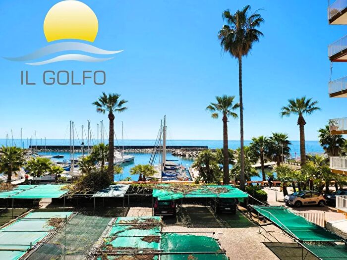 Appartamento bilocale in vendita in Via degli Aranci, San Bartolomeo Al Mare