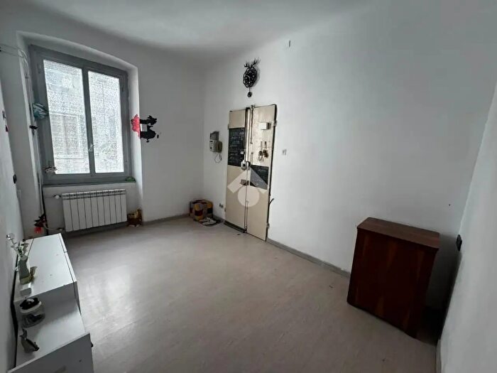Appartamento con 5 locali in affitto in Via Rosetta Parodi, Genova