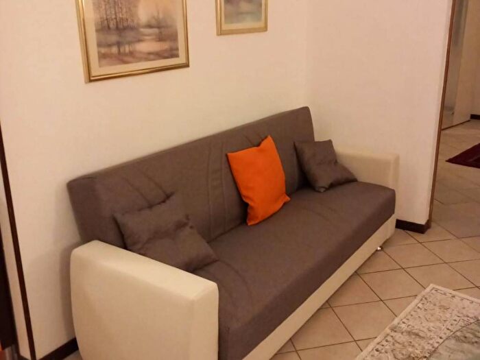Appartamento bilocale in affitto in Viale Piave, Centro, Cologno Monzese