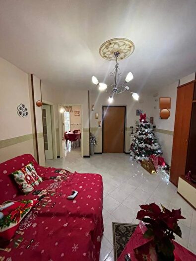 Appartamento trilocale in vendita in Via Madonnelle Traversa Crispano, Crispano