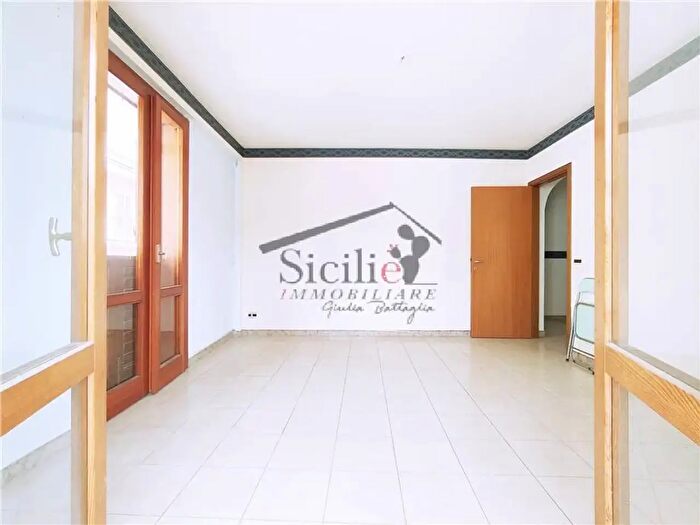 Appartamento con 6 locali in vendita in Scicli