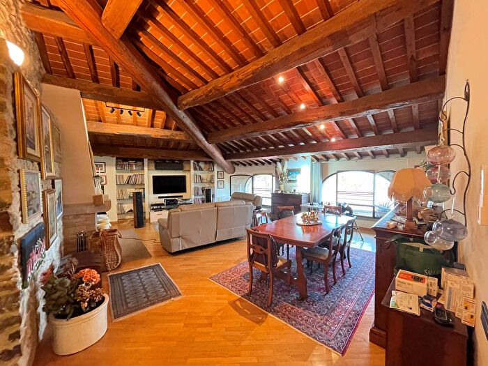 Appartamento con 5 locali in vendita in Roma, Lucignano