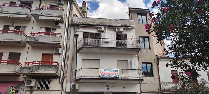 Appartamento con 5 locali in vendita in Via Fadoni, Cervaro