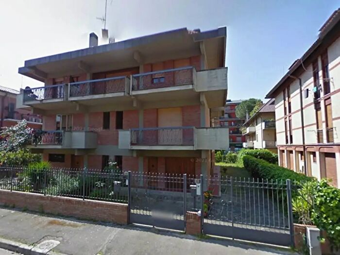 Appartamento con 5 locali in vendita in Via Marche, Grosseto