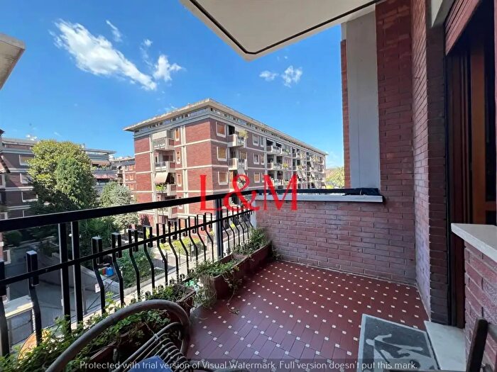 Appartamento quadrilocale in vendita in Via Fossato di Vico, Roma