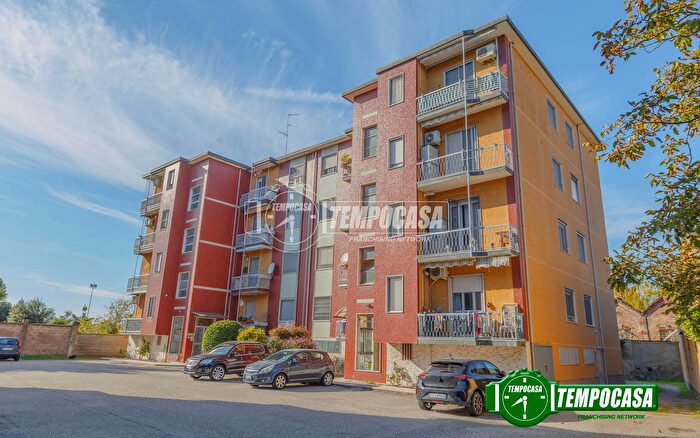 Appartamento bilocale in vendita in Via San Invenzio, Gaggiano