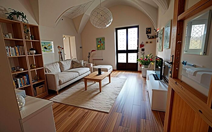 Casa con 5 locali in vendita in Via del Caporale, Vicoforte