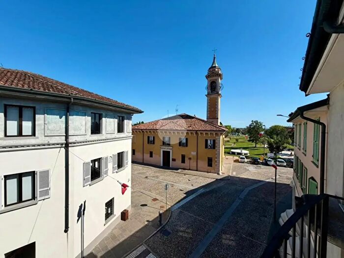Appartamento bilocale in vendita in Via Roma, Orzinuovi