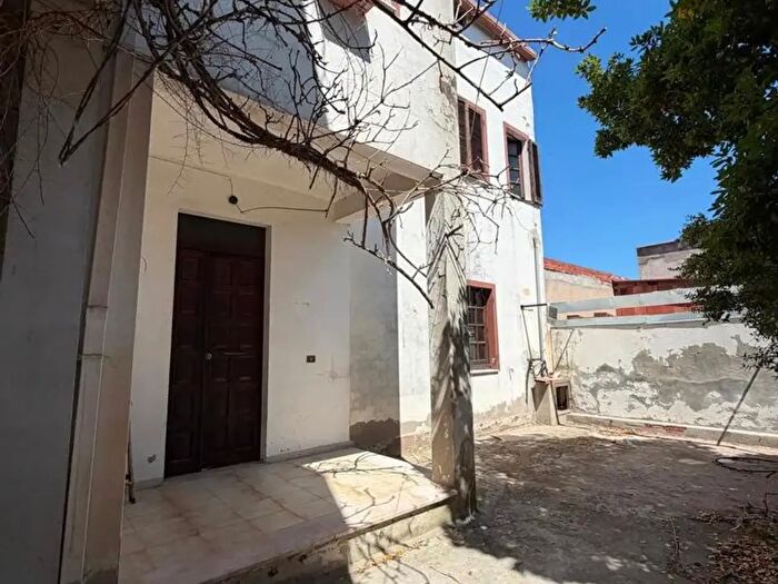 Casa con 5 locali in vendita in Via Alfonso Lamarmora, Capoterra