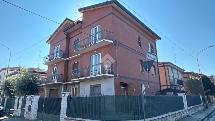 Appartamento bilocale in vendita in Via G Pepe, Carpi