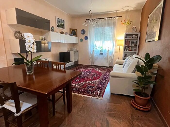 Appartamento trilocale in vendita in Via Postumia, Torino