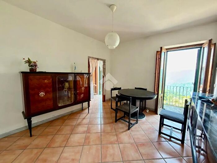 Appartamento trilocale in vendita in Corso Giacomo Matteotti, Pescia