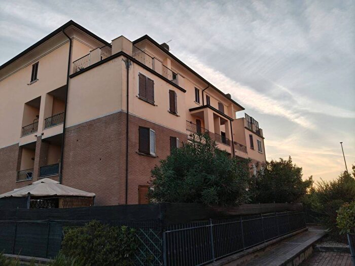 Appartamento trilocale in vendita in Via Salvatore Quasimodo, Centro, Vignola