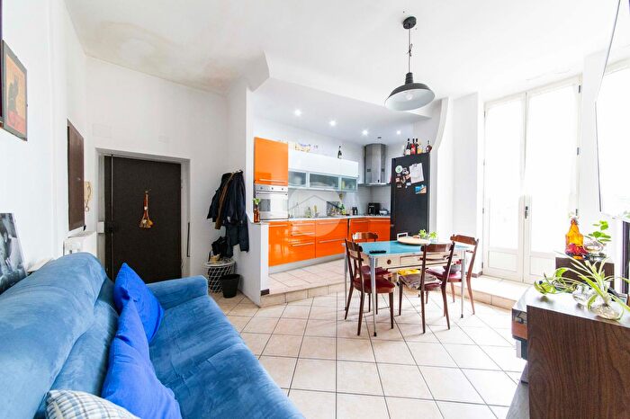 Appartamento trilocale in vendita in Via Bramantino, Milano