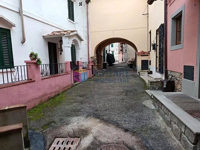 Casa con 6 locali in vendita in Rosignano Marittimo