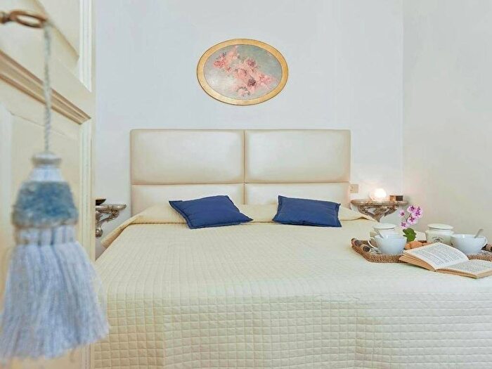 Appartamento bilocale in affitto in Via del Moro, Santa Maria Novella, Firenze