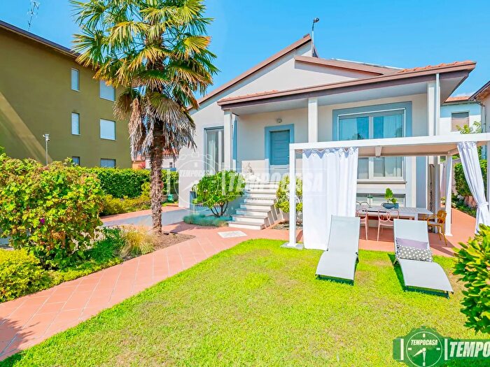 Casa trilocale in vendita in Via C Colombo Mairano, Casaletto Lodigiano