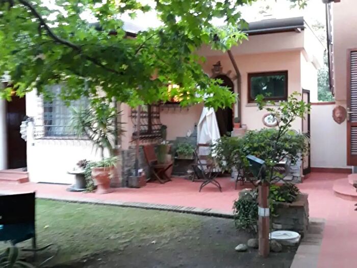 Casa bilocale in affitto in a Enrico Mattei, Massa