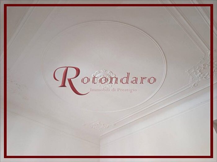 Appartamento quadrilocale in affitto in Via Spartaco, Montenero, Milano