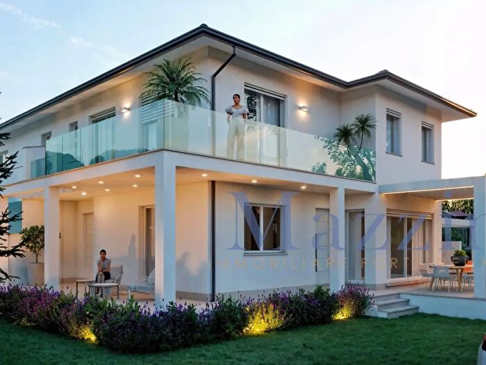 Casa con 13 locali in vendita in Via Scassicarli, Forte Dei Marmi