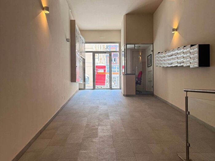 Appartamento bilocale in affitto in Via Raffaele Conforti, Centro, Salerno