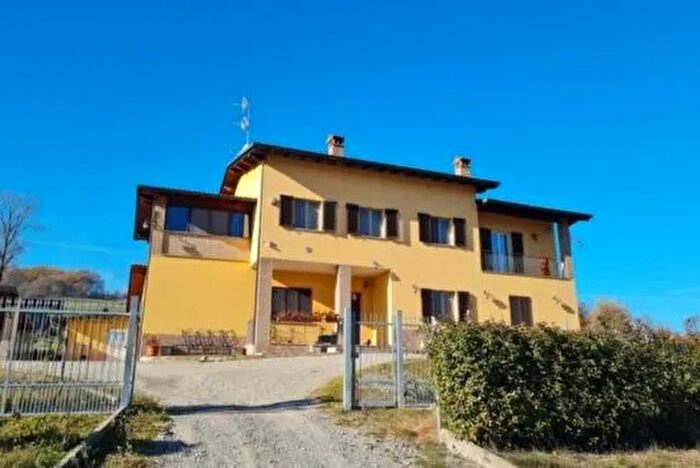 Casa con 5 locali in vendita in Via Zavattarello Romagnese, Romagnese