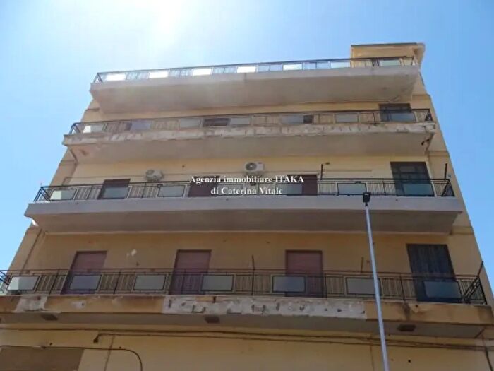 Appartamento con 6 locali in vendita in Viale Europa, Villabate
