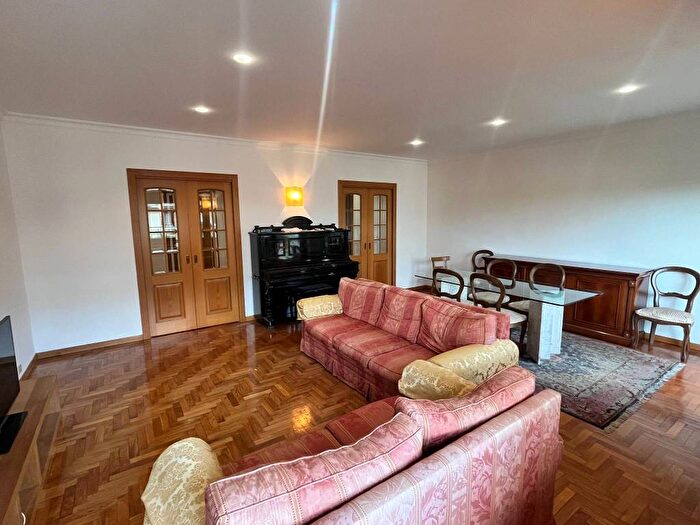 Appartamento con 5 locali in affitto in Via Alessio Baldovinetti, Tintoretto, Roma