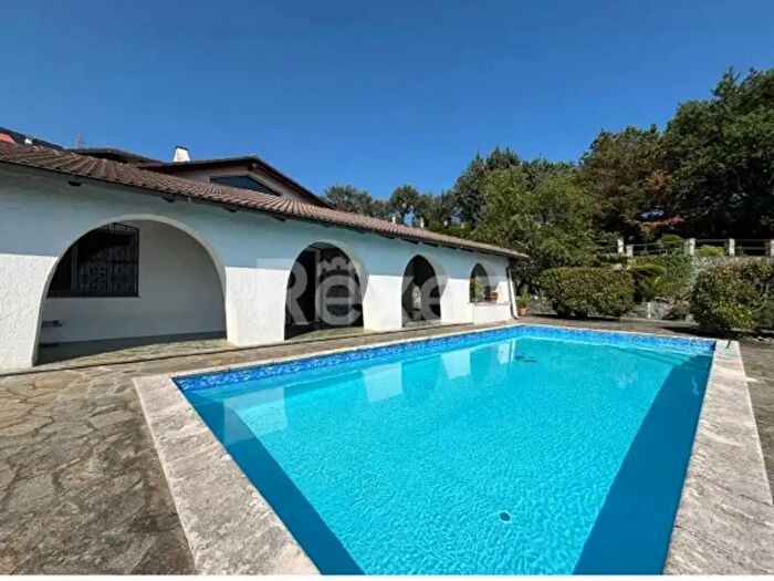 Casa con 6 locali in vendita in Via Gerolamo Craviotto, Varazze