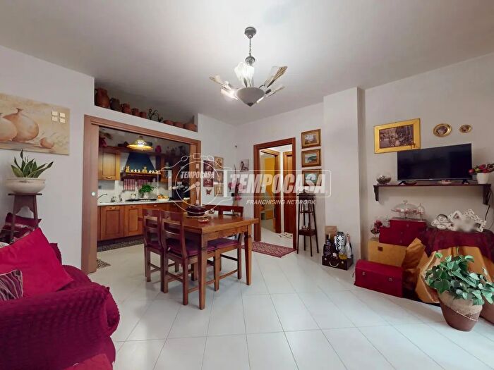 Appartamento trilocale in vendita in Rutigliano