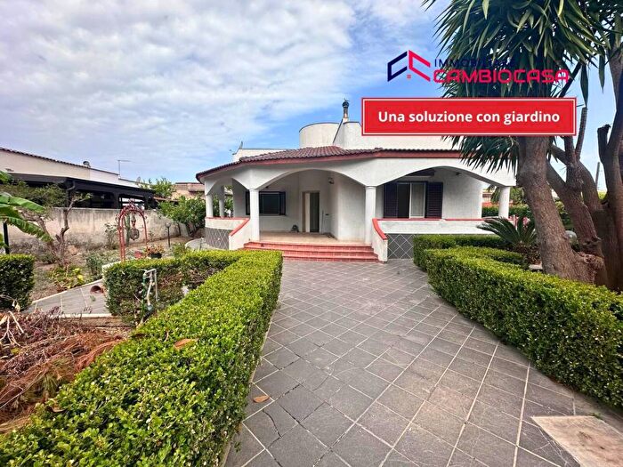 Casa quadrilocale in affitto in Via Panfili, San Vito Carelli, Taranto