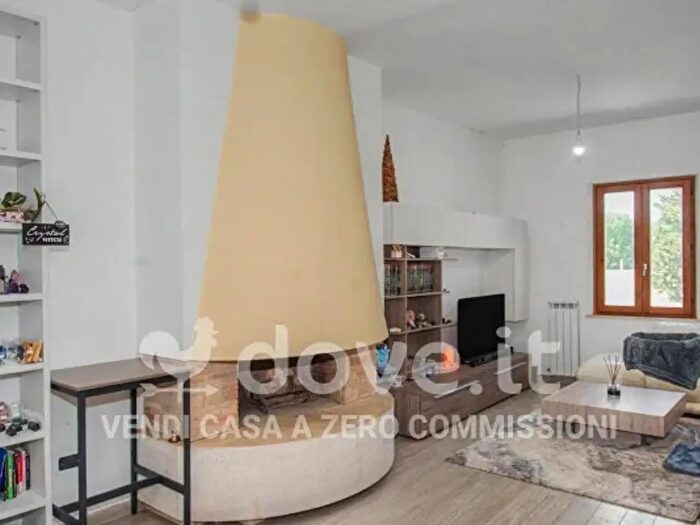 Casa trilocale in vendita in Località Cascina, Castiglione Del Lago
