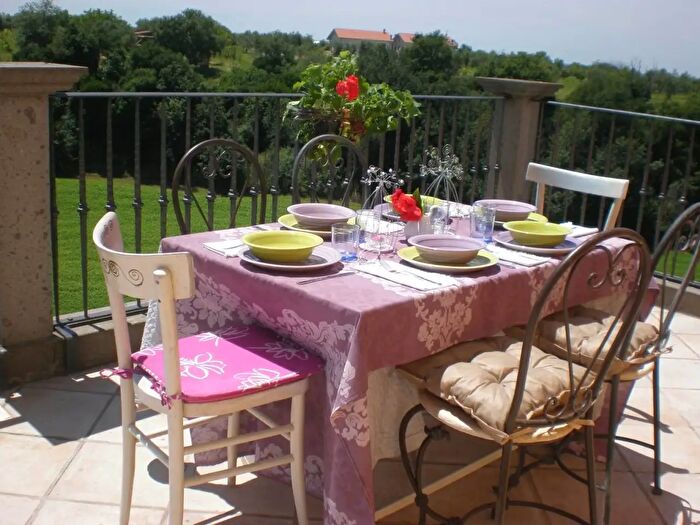 Appartamento con 5 locali in affitto in Monterazzano, Viterbo