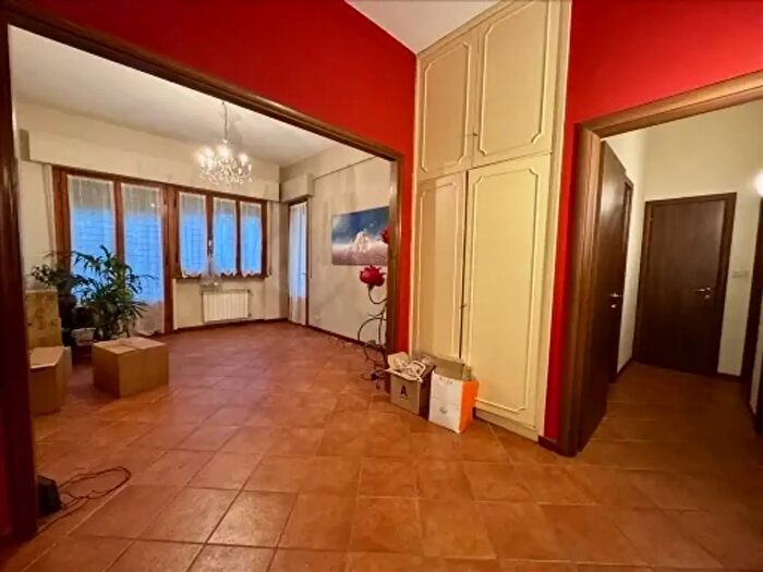 Appartamento quadrilocale in affitto in Firenze