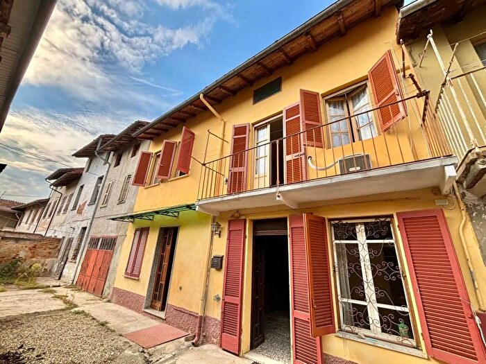 Casa quadrilocale in vendita in Corso Giovanni Josti Mortara, Mortara