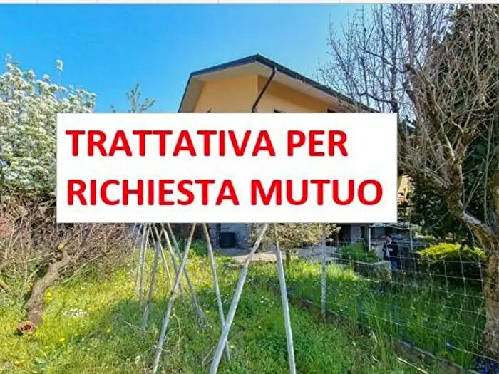 Casa con 5 locali in vendita in Matteotti, Carnate