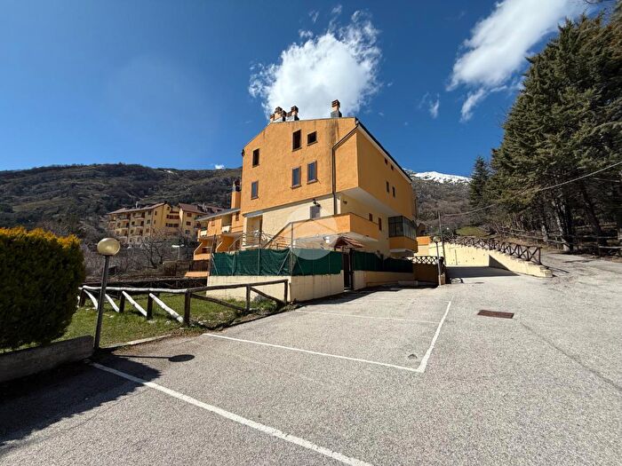 Appartamento bilocale in vendita in Via Secinito, Rocca Di Cambio