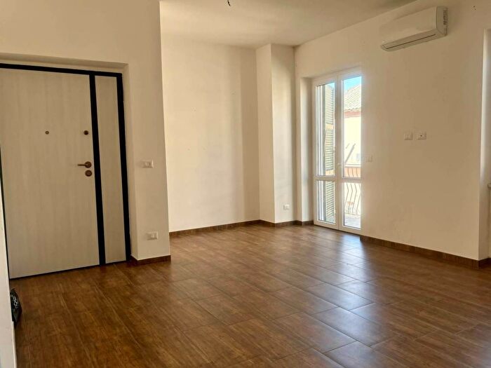 Appartamento quadrilocale in affitto in Paese, Tarquinia