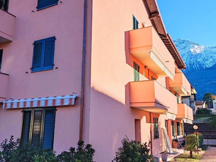 Appartamento bilocale in affitto in Via Municipio No Number, Colico Piano, Colico