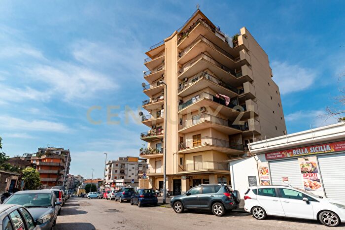 Appartamento quadrilocale in vendita in Via Enrico Ferri, Catania