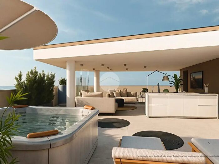 Appartamento trilocale in vendita in Via Michelangelo, Grottammare