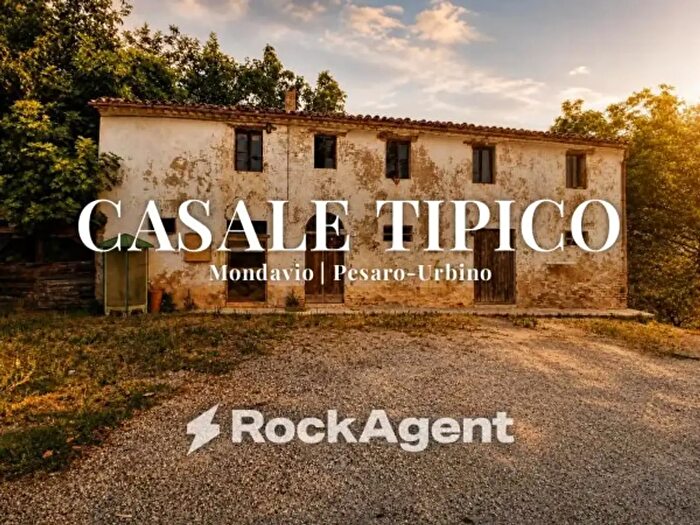 Casa con 6 locali in vendita in Contrada Bottaccio, Mondavio